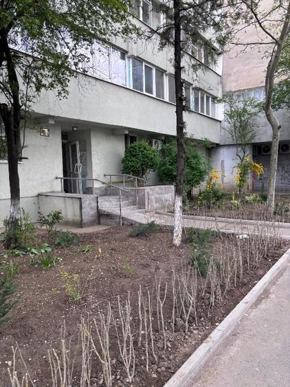 Apartament cu 3 camere decomandat în Pantelimon