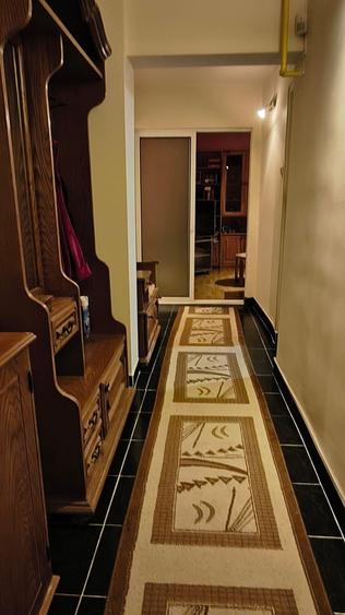 Apartament cu 3 camere decomandat în Inel I