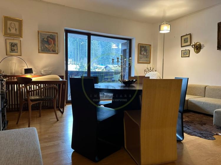 Apartament cu 3 camere semidecomandat, mobilat în Clăbucet