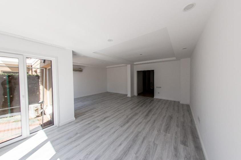 Duplex cu 4 camere cu Canalizare în Ștefăneștii de Jos