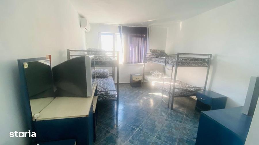 Apartament cu 8 camere în Central
