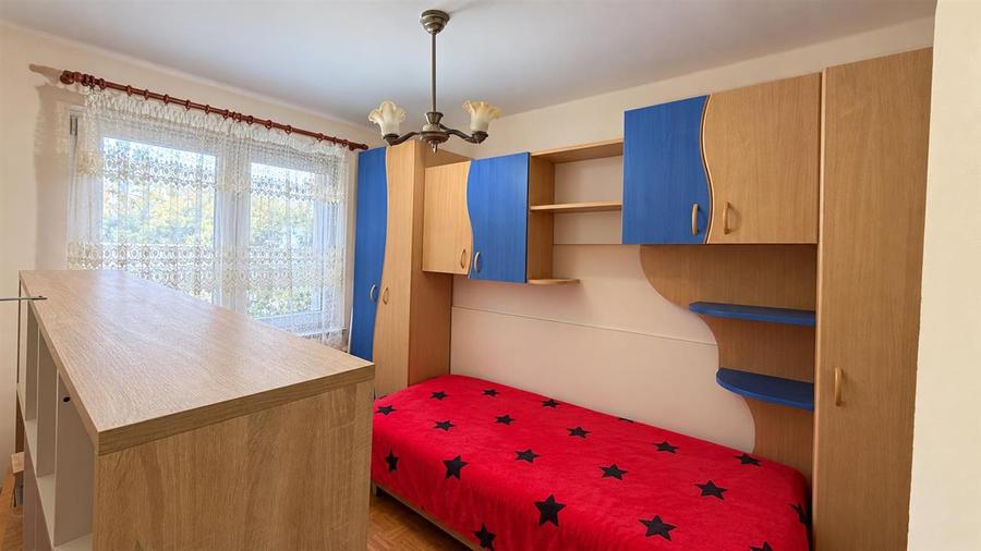 Apartament cu 3 camere decomandat în Vest