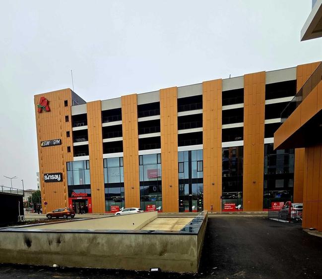 Spațiu comercial, de 55 mp, în Central