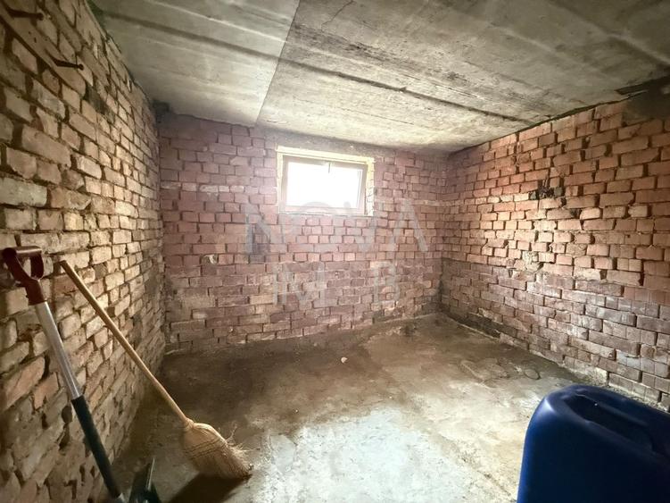 Casă individuală cu 4 camere cu Canalizare în Lazaret