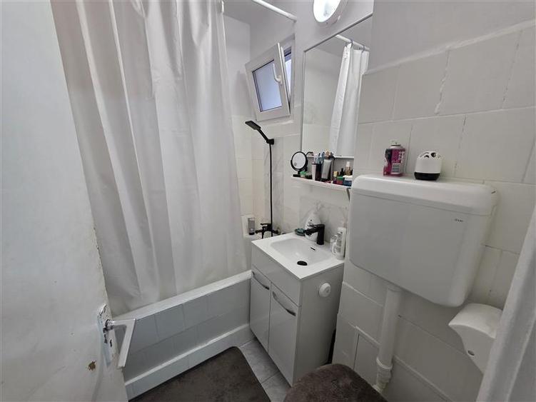 Apartament cu 2 camere decomandat în Timișoara