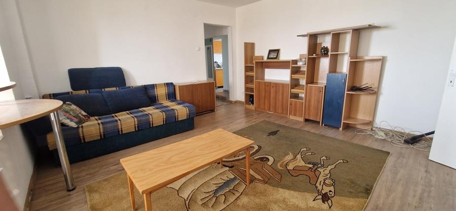 Apartament cu 3 camere semidecomandat, mobilat în Gării