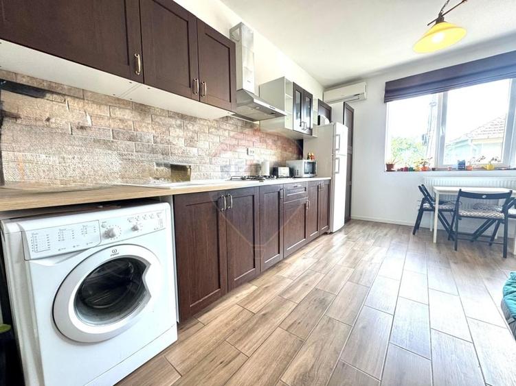 Apartament cu 2 camere de vânzare, Zona Dealuri - 1