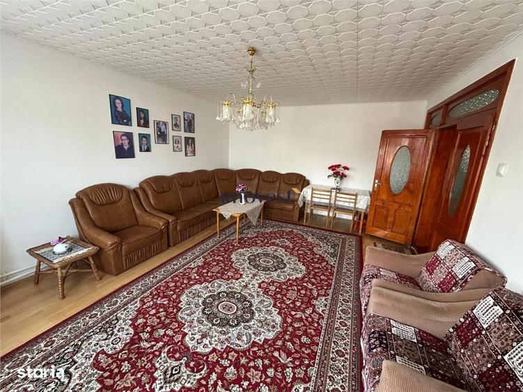 Casă cu 4 camere în Băbești