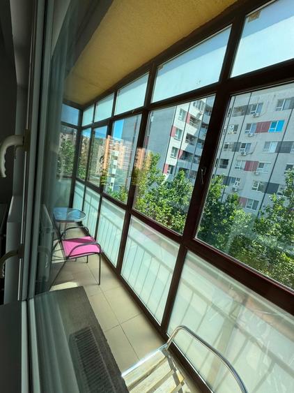 Apartament cu 3 camere decomandat în Militari