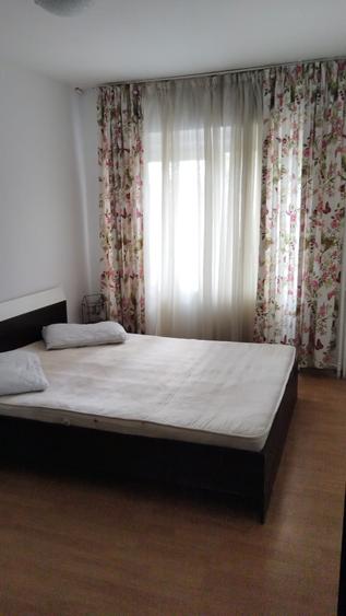 Apartament cu 3 camere decomandat, mobilat în Titulescu
