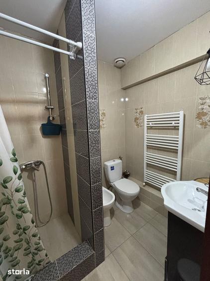 Casă cu 5 camere cu Teren 546 Mp în Clinceni