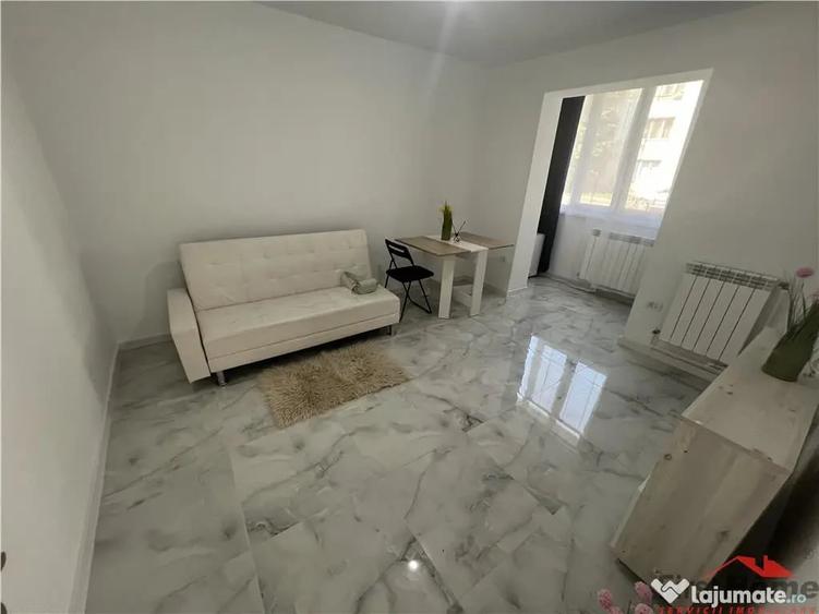 Apartament cu 2 camere decomandat în Sud