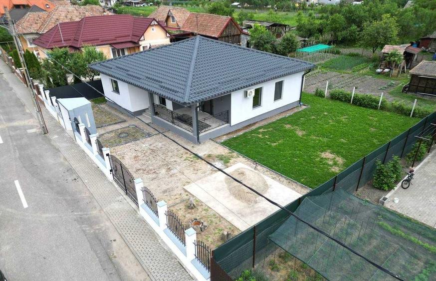 Casă cu 2 camere în Iclod