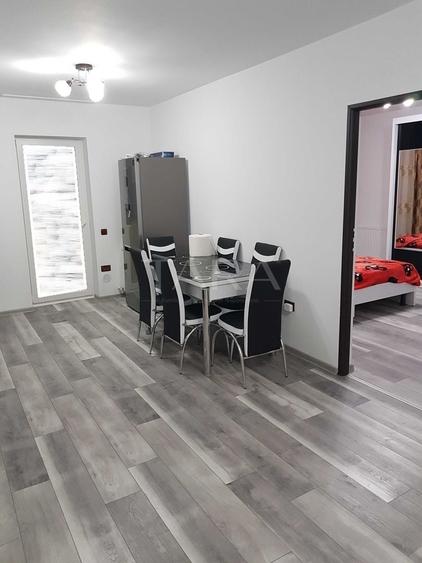 Apartament cu 3 camere decomandat, mobilat în Florești — fotografia 3