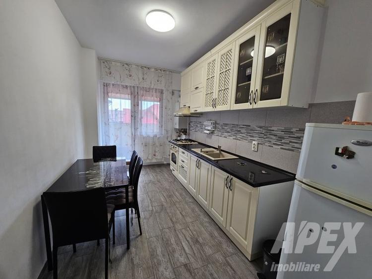 Apartament cu 3 camere decomandat, mobilat în Bragadiru