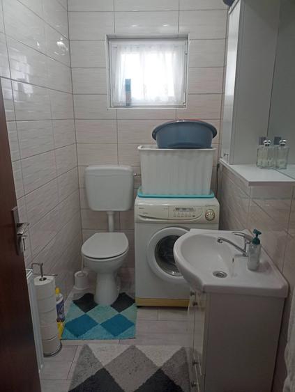 Casă individuală cu 2 camere cu Canalizare în Simeria