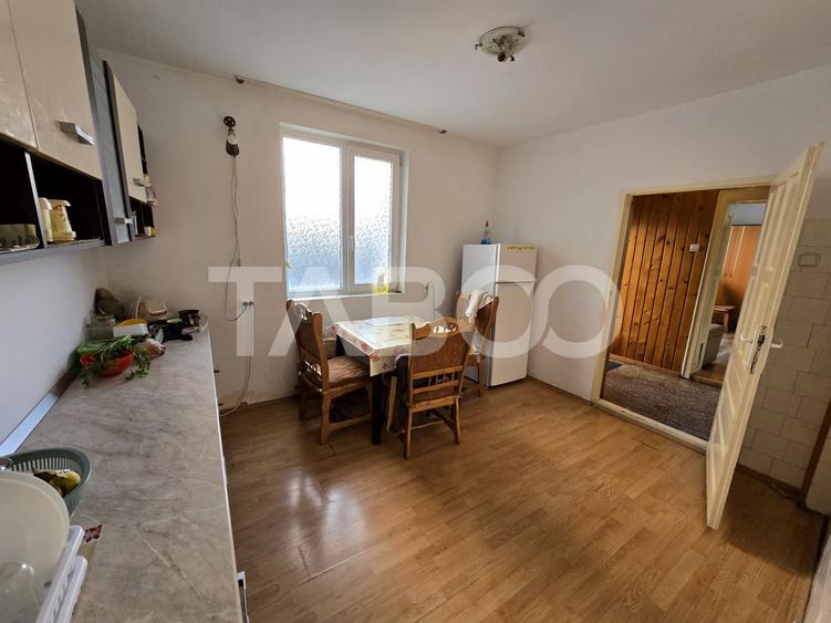 Apartament decomandat 93 utili curte proprie pivnita Sub Arini Sibiu - 19