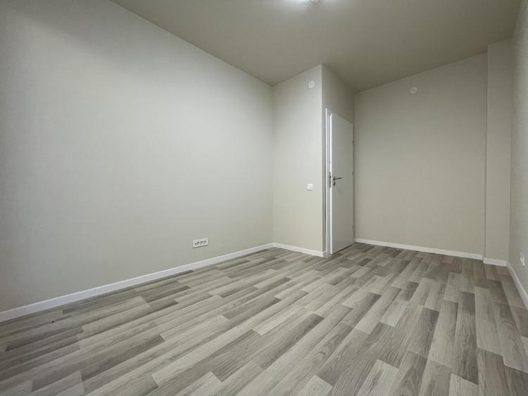 Apartament cu 3 camere semidecomandat în Grigorescu