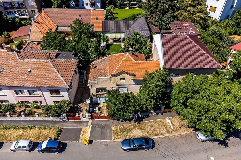 Casă individuală cu 3 camere cu Teren 284 Mp în Malul Mureșului
