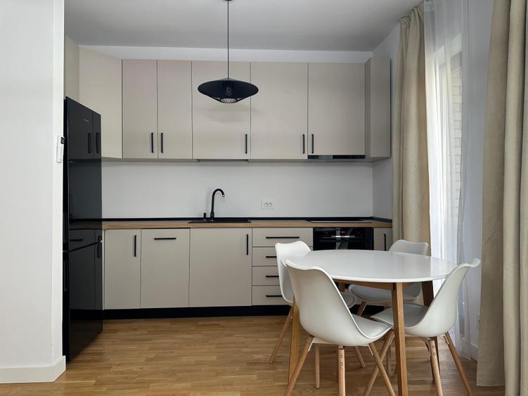 Apartament cu 2 camere semidecomandat în Central