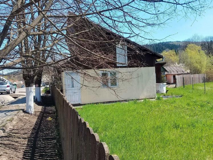 Casă cu 3 camere în Sucevița