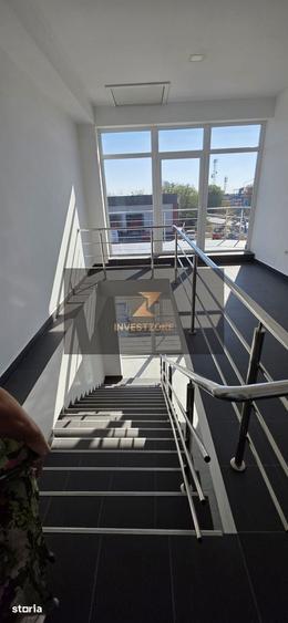 Spațiu comercial, de 480 mp, în Vest