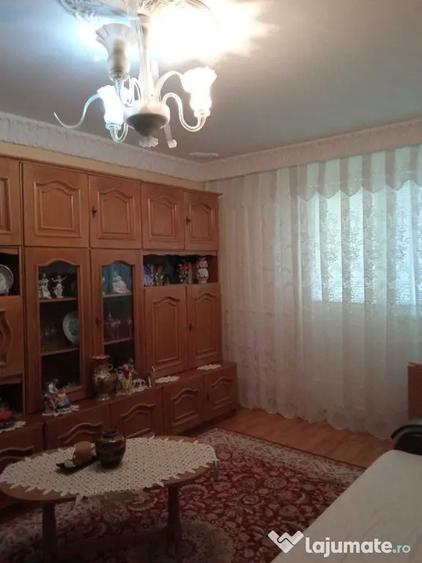 Apartament cu 2 camere decomandat în Micro 18