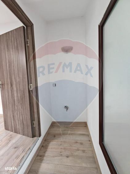 Casă cu 4 camere cu Teren 50 Mp în Blumăna