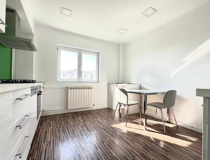 Apartament cu 2 camere decomandat în Moșilor