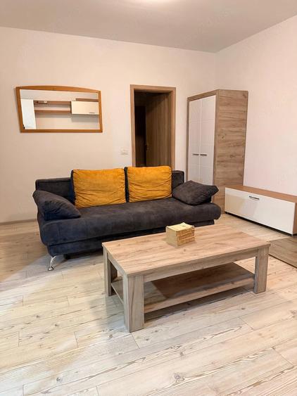Apartament cu 2 camere decomandat în Dumbrăvița