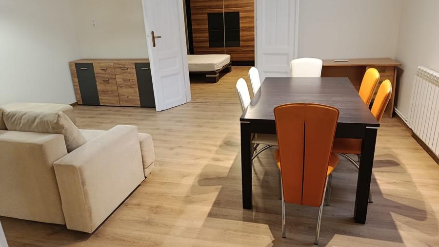 Casă cu 3 camere cu Teren 50 Mp în Ultracentral