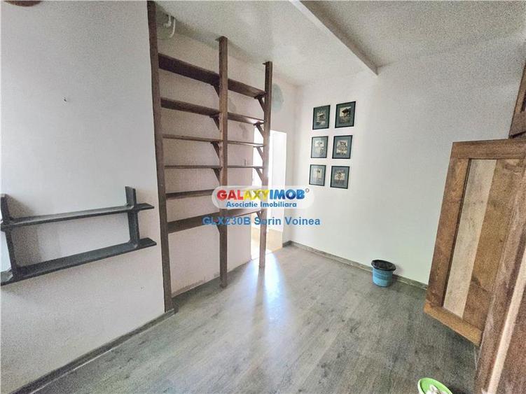 Casă cu 14 camere cu Teren 400 Mp în Baba Novac
