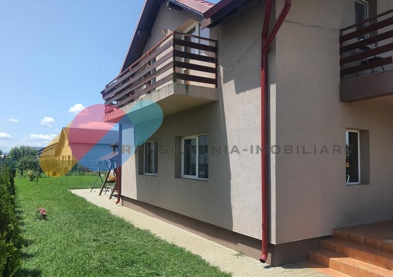 Casă individuală cu 4 camere cu Canalizare în Apahida