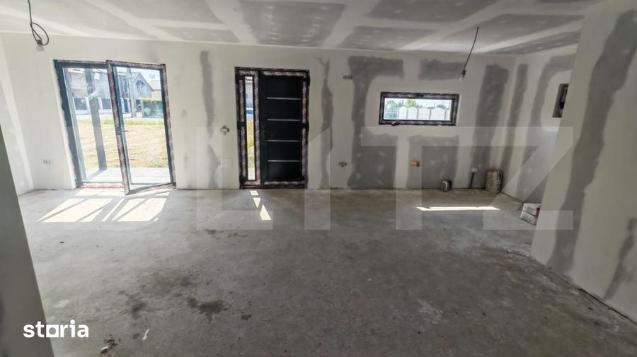 Casă cu 3 camere decomandat cu Teren 600 Mp în Central