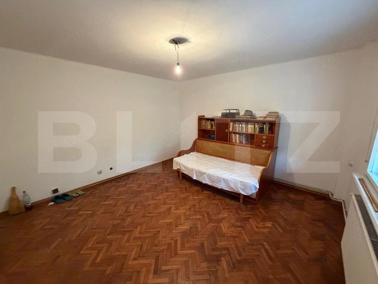 Apartament cu 2 camere decomandat în Calea București