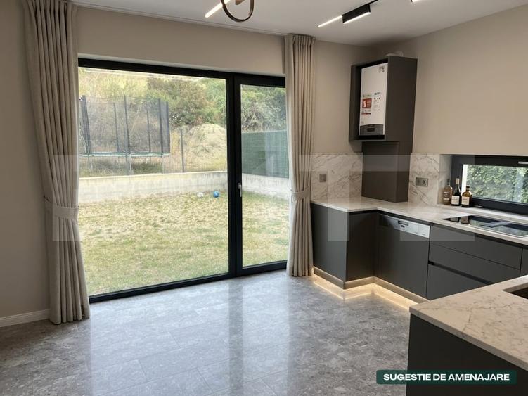 Duplex cu 4 camere cu Canalizare în Iris
