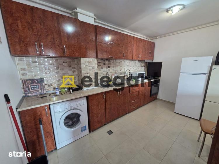 Apartament cu 3 camere decomandat, mobilat în Calea Severinului