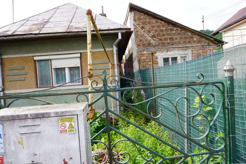 Teren Construcții intravilan de 2785 mp, în Central
