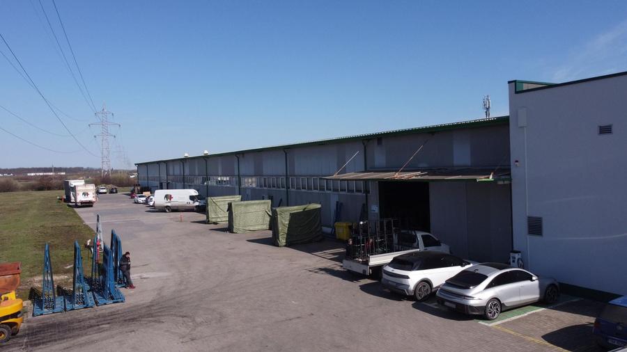 Spațiu industrial, de 1,423 mp, în Exterior Est
