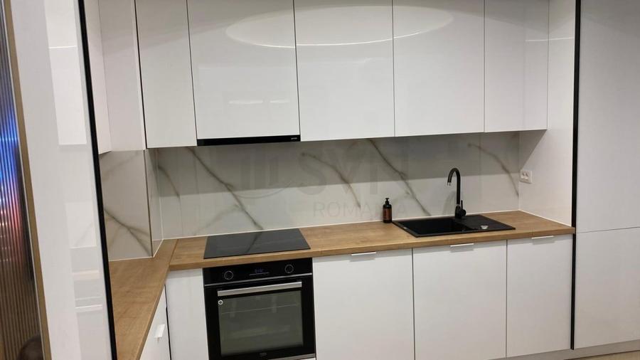 Apartament cu 3 camere semidecomandat, mobilat în Pipera — fotografia 3