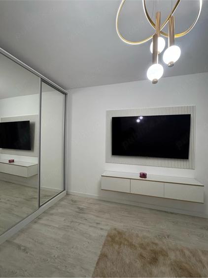 Apartament cu 2 camere decomandat în Torontalului