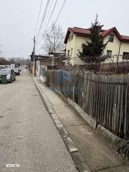 Teren de 660 mp, în Dobroești