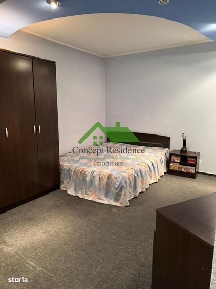 Apartament cu 3 camere decomandat în Republicii