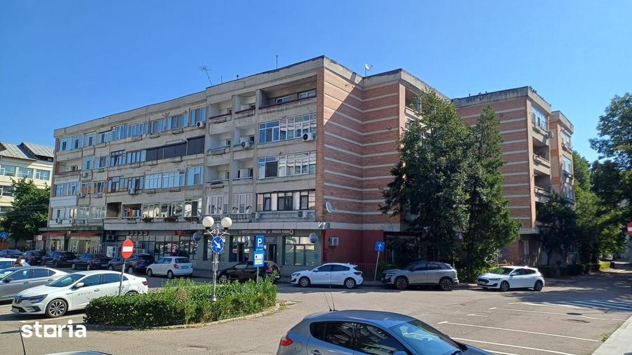 Apartament cu 2 camere semidecomandat în Ultracentral