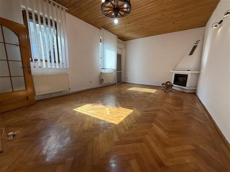 Casă individuală cu 6 camere cu Teren 272 Mp în Bistrița Lac