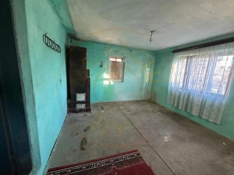Casă cu Teren 600 Mp în Priboieni