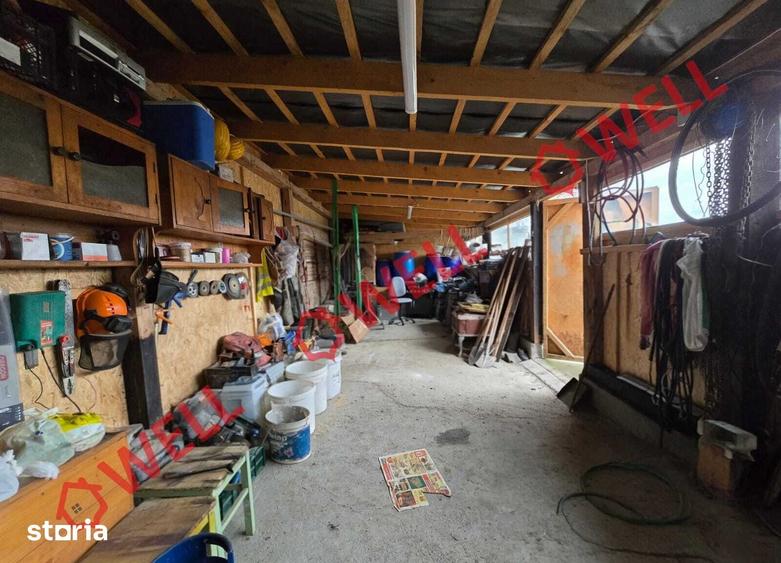 Casă cu 4 camere cu Teren 3233 Mp în Central