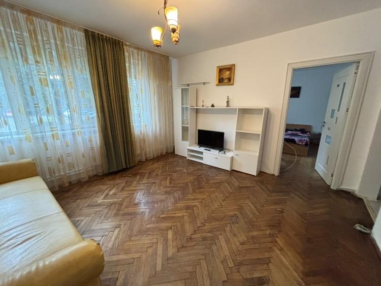 Apartament 3 camere- Zona Nord-Cameliei - 6