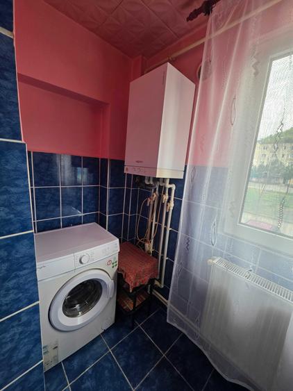 Apartament cu 2 camere decomandat în Petros