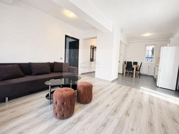 Apartament cu 3 camere semidecomandat, mobilat în Iris